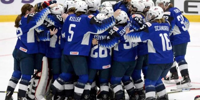 Die Frauen der USA sind zum neunten Mal Eishockey-Weltmeister. Foto: Mikko Stig Die Frauen der USA sind zum neunten Mal Eishockey-Weltmeister. Foto: Mikko Stig
