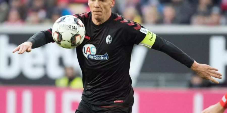 Mike Frantz ist der Kapitän des SC Freiburg. Foto: Federico Gambarini