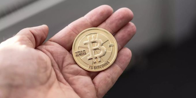 Der Bitcoin-Kurs ist im Vergleich zum Vorjahr noch immer schwach. Bitpanda Bitcoin Kurs