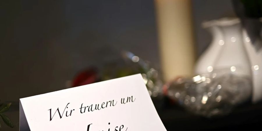 Kondolenzbuch für Luise in Freudenberg