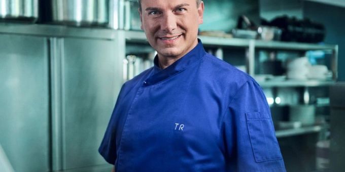 Tim Raue hilft ab April bei RTL Restaurants aus der Krise. RTL