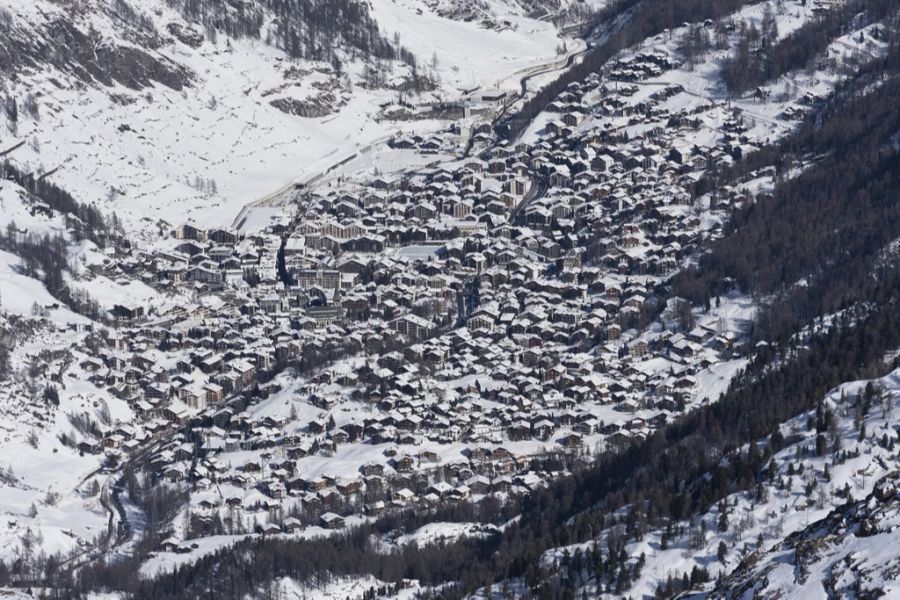 Es gibt rund 7000 Wohnungen in Zermatt, jedoch sind sie für Normalverdienende kaum bezahlbar.