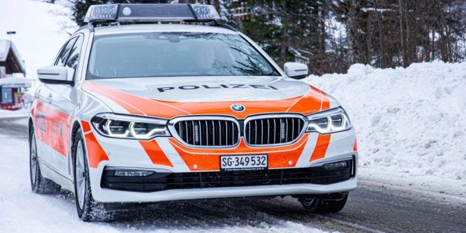 Warum der 9-Jährige in Wildhaus SG vom Sessellift stürzte ist unklar und wird von der Polizei untersucht. (Symbolbild) sessellift wildhaus