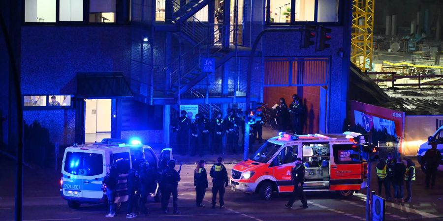 Blick auf den Einsatzort in Hamburg.