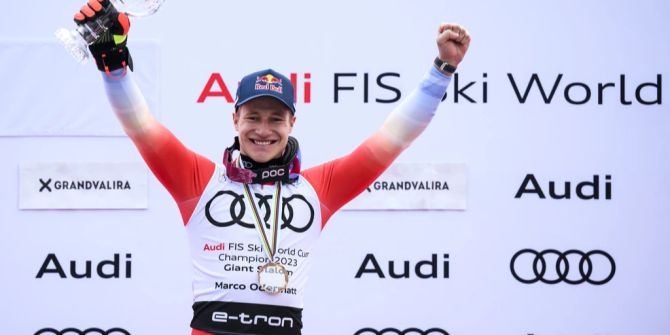 Ski Marco Odermatt gewinnt