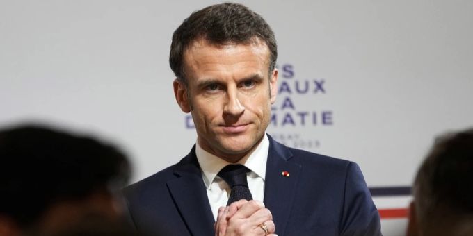 Der Widerstand gegen die Rentenreform des französischen Präsidenten Emmanuel Macron wird immer grösser. emmanuel macron