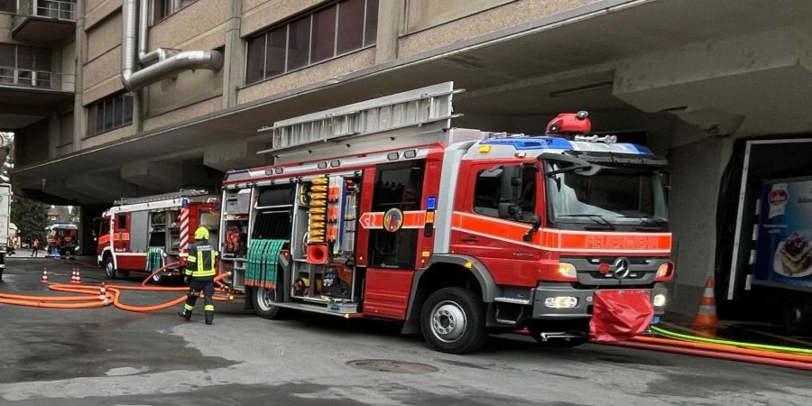 Küssnacht: Glimmbrand in Weizensilo