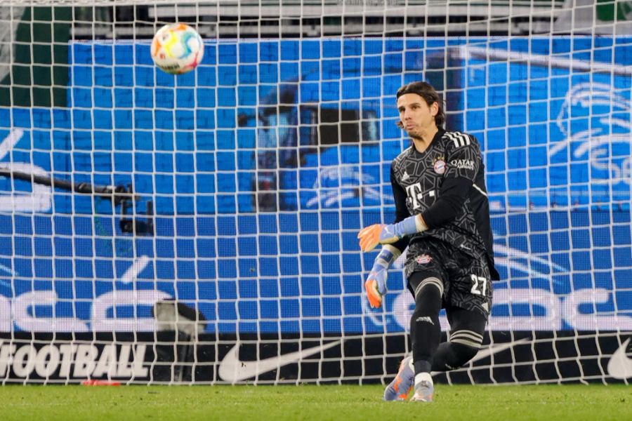 Nachteil für Neuer: Mit der Verpflichtung von Nati-Goalie Yann Sommer scheint sein Stammplatz im Bayern-Tor nicht mehr garantiert.