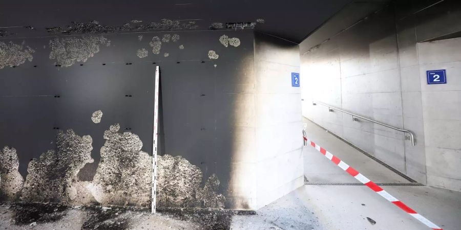 Brandstiftung beim Bahnhof Glarus