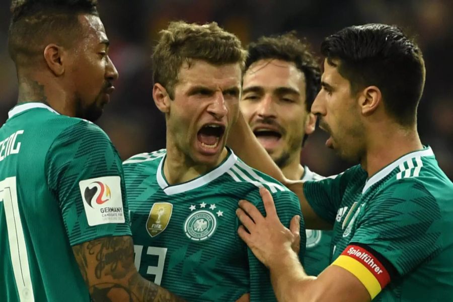 Jerome Boateng, Thomas Müller, Mats Hummels (im Hintergrund) und Sami Khedira (v.l.n.r.) gehören seit 2018 nicht mehr zur Nationalmannschaft.