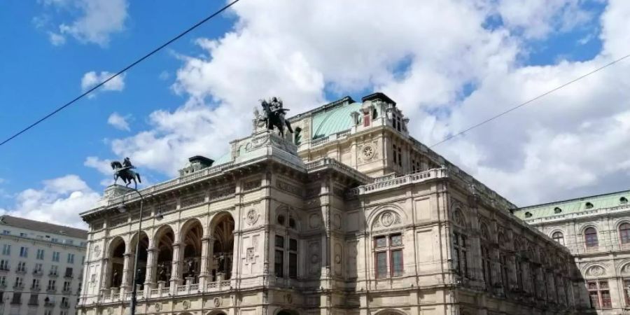 Die Wiener Staatsoper verwandelt sich aufgrund des in Österreich erneut verlängerten Lockdowns vorübergehend in ein Museum. Foto: Matthias Röder/dpa