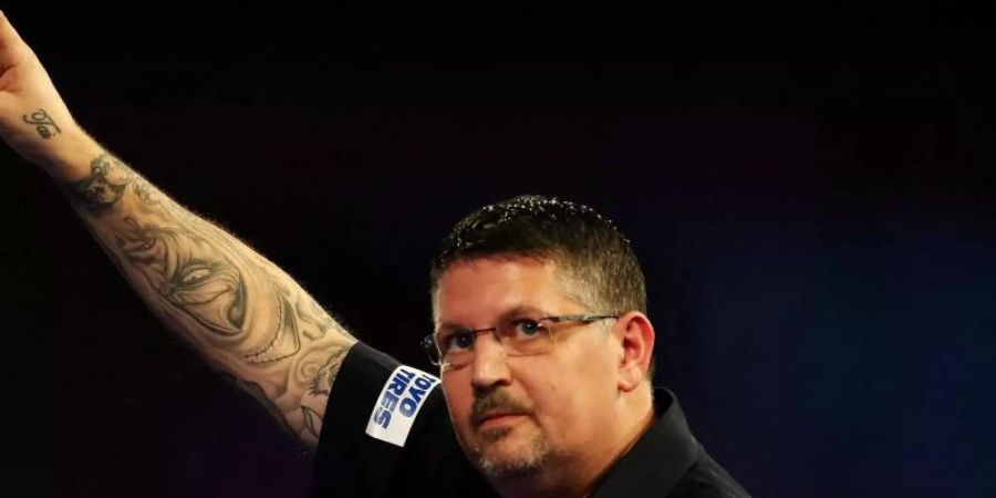 Der Schotte Gary Anderson bekommt es im Achtelfinale der Darts-WM im Londoner Alexandra Palace mit dem Österreicher Mensur Suljovic zu tun. Foto: Steven Paston/PA Wire/dpa