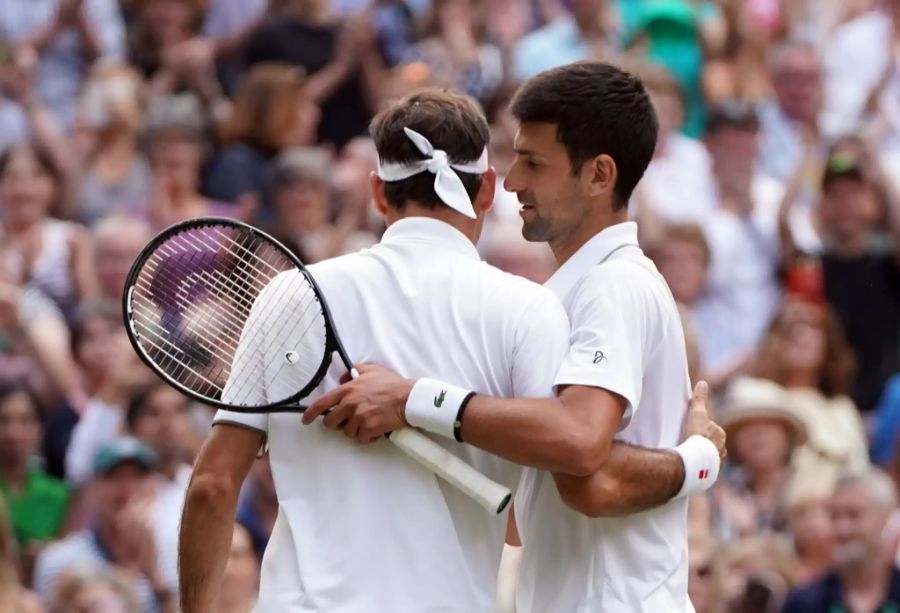 Roger Federer und Novak Djokovic gehören zu den besten Tennisspielern aller Zeiten.