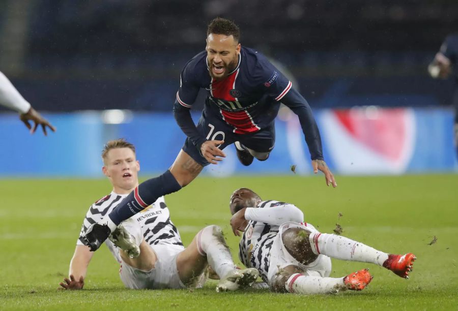 Frühestens am 20. November sei der Brasilianer wieder einsatzbereit, teilt der Club mit.