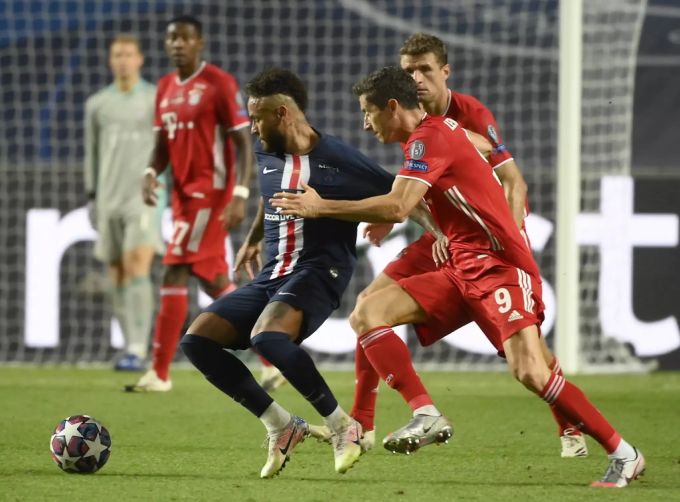 Letzte Saison gewinnt Bayern München die Champions League im Final gegen PSG. Champions League