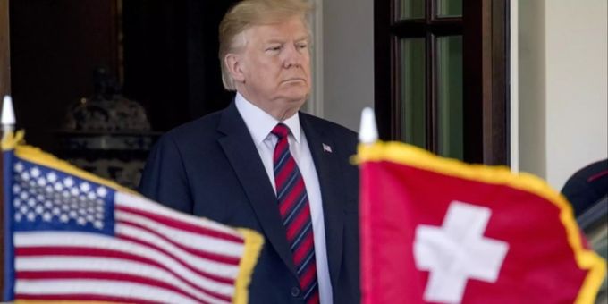 Die Zollandrohungen durch die US-Regierung dürften im ersten Quartal laut Raiffeisen Schweiz zunächst einmal zu Vorzieheffekten geführt haben. (Archivbild) Schweiz Zoll