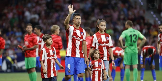 Luis Suarez steht vor einem Wechsel zu River Plate. luis suarez klub