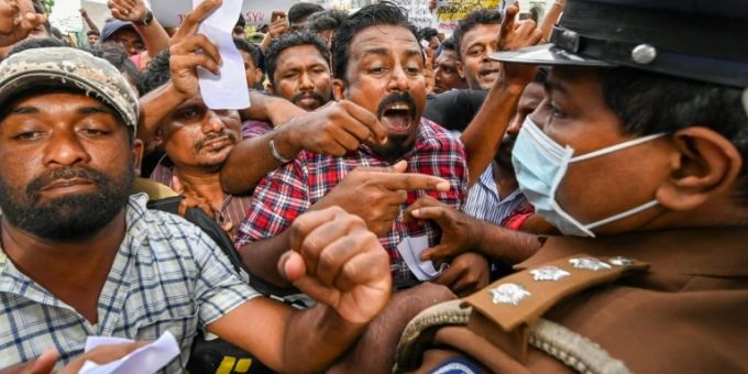 Vorräte für einen Tag - Sri Lanka hat kein Geld für Öl mehr