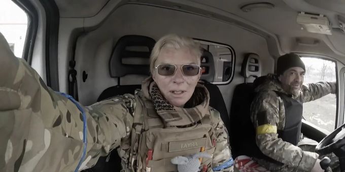 Yuliia Paievska filmte zwei Wochen lang ihren Alltag nach Ausbruch des Ukraine-Kriegs. Jetzt ist die Sanitäterin in russischer Gefangenschaft. Yuliia Paievska Ukraine Krieg