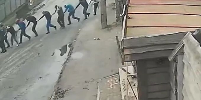 Neue Beweise - Hinrichtungs-Video zeigt Russen-Verbrechen in Butscha