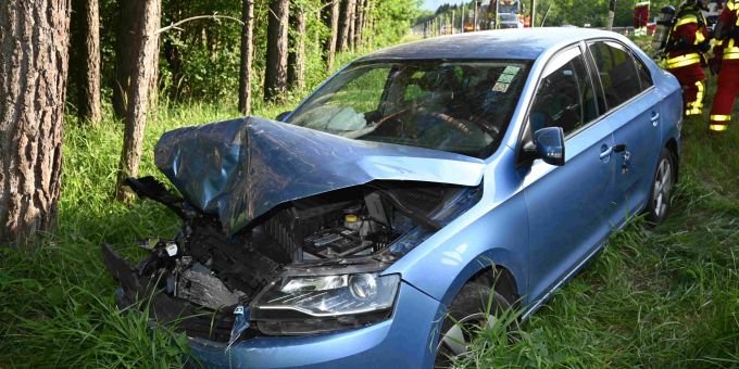 Salez SG: Auffahrunfall mit drei Autos auf Autobahn. Salez SG