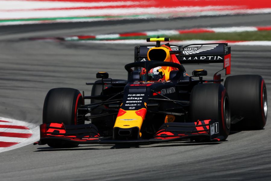 Pierre Gasly am Steuer des Red Bull RB15 im Jahr 2019.