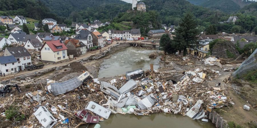 Nach der Flutkatastrophe 2021 warnen die Versicherer nun vor weiteren extremen Wetterereignissen.