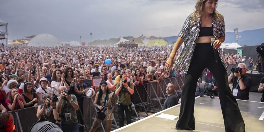 Dicht gedrängt: Die Fans während des Auftritts von Juliette Armanet auf der neuen Bühne Véga am 45. Paléo Festival in Nyon.