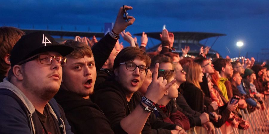 Festivalgänger dürfen sich nach Corona-Pause endlich wieder auf Rock am Ring und Rock im Park freuen.