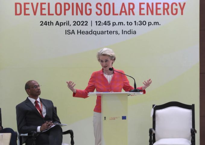 Ursula von der Leyen spricht über Solarenergie Ursula von der Leyen