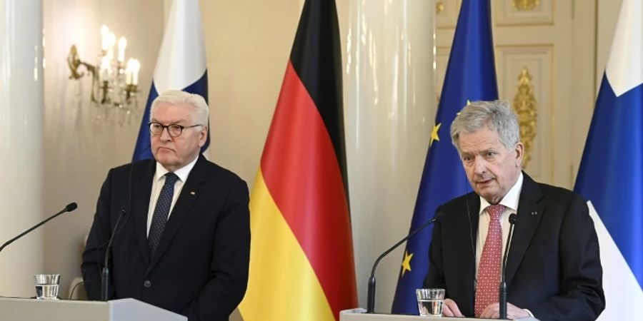 Bundespräsident Steinmeier und Niinistö am 8. April