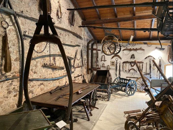 Nebst den Weinen hat manches Weingut ein eigenes kleines Museum, in welchem die Geschichte zu sehen ist. Weinmuseum