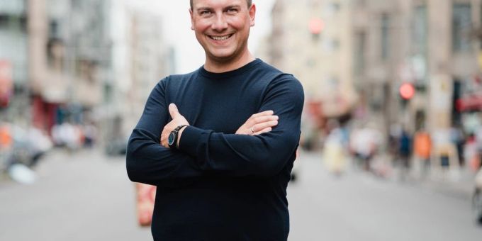 Tim Raue ist der neue Restauranttester. Tim Raue