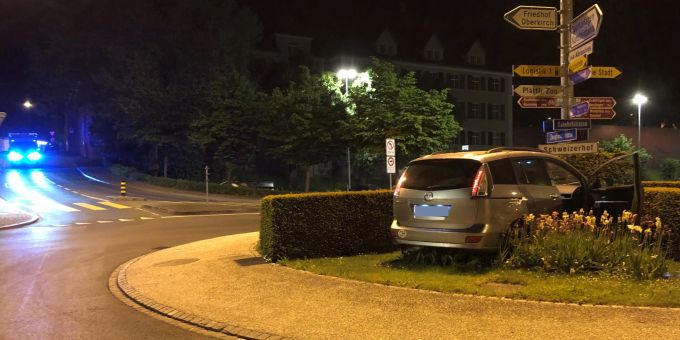 Frauenfeld: Im Kreisel verunfallt Frauenfeld: Im Kreisel verunfallt
