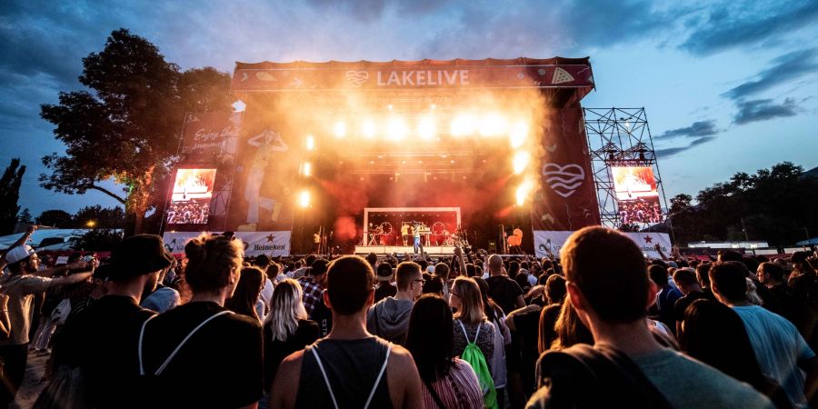 Blick auf Lakelive Festivalbühne