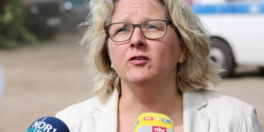 Umweltministerin Svenja Schulze will mit Gutachten mehr Klarheit über konkrete Preise für den CO2-Ausstoss sorgen. Foto: Bodo Marks