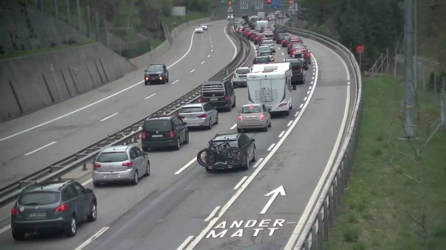 Gotthardtunnel  Stau Göschenen