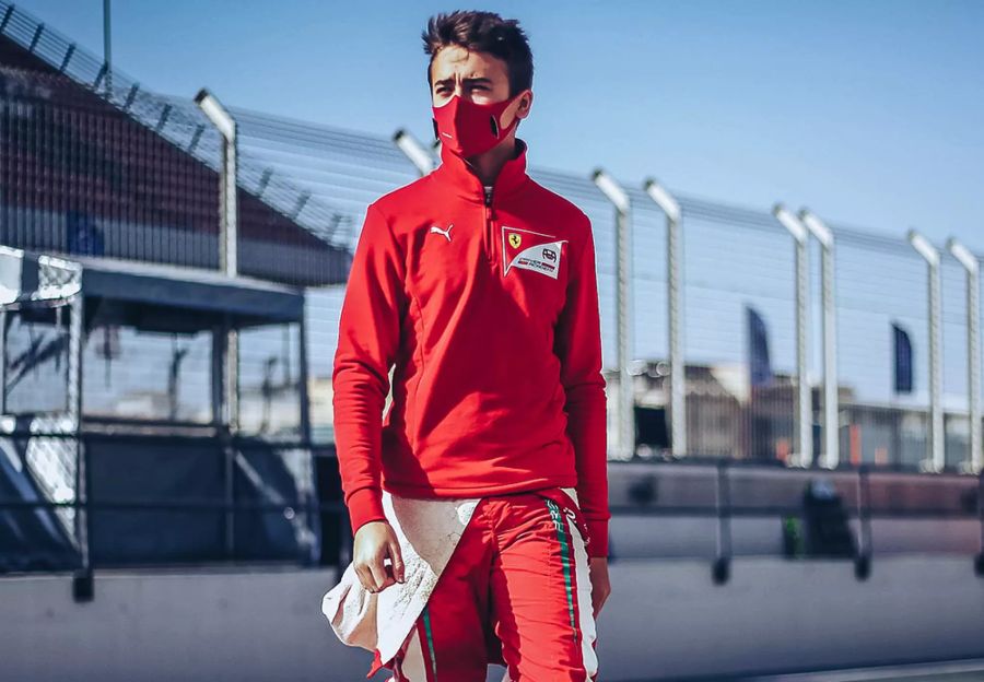 Dino Beganovic im Einsatz für die Ferrari Driver Academy in der Formel 4.