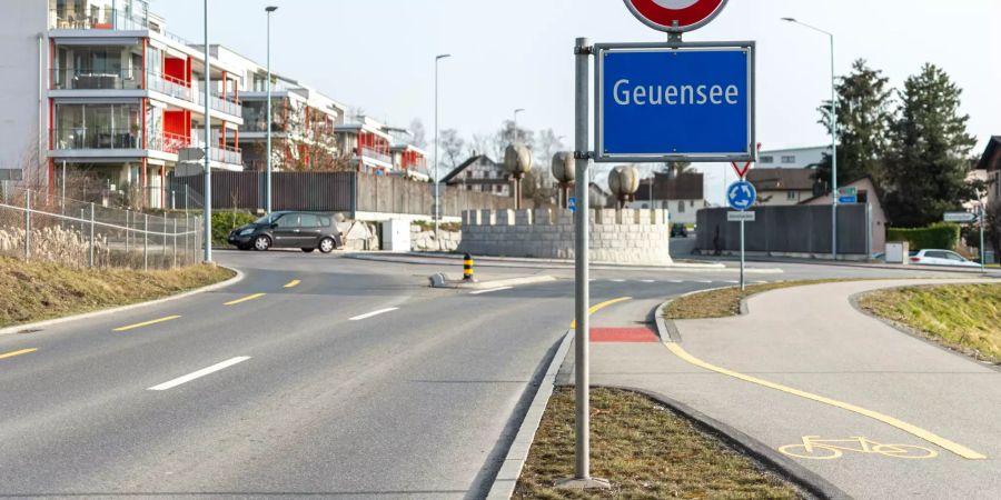 Einfahrtstrasse Richtung der Gemeinde Geuensee.