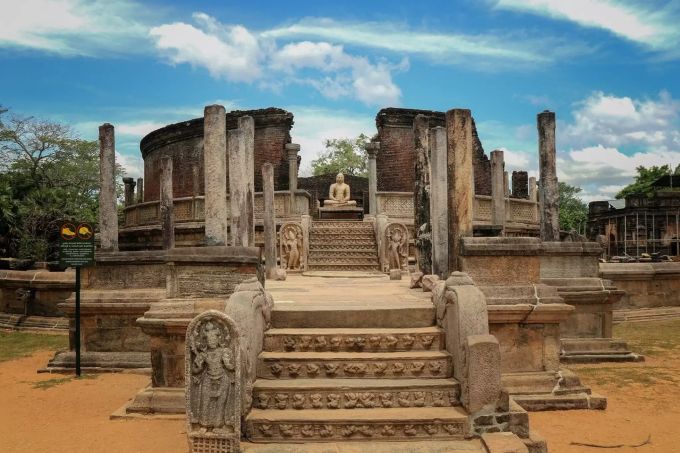 Polonnaruwa. Buddha