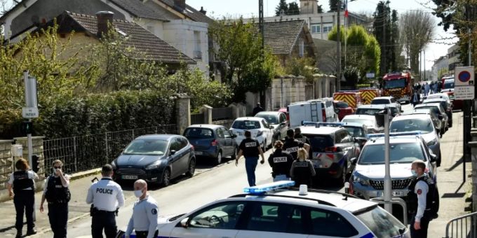 Die Umgebung der Polizeiwache in Rambouillet Die Umgebung der Polizeiwache in Rambouillet