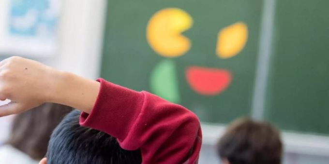 Zwei Drittel der Bundesbürger sind auf jeden Fall oder eher für eine Rückkehr zum Präsenzunterricht. Foto: Sebastian Gollnow/dpa Zwei Drittel der Bundesbürger sind auf jeden Fall oder eher für eine Rückkehr zum Präsenzunterricht. Foto: Sebastian Gollnow/dpa