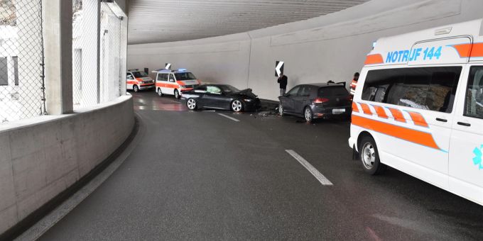Zernez: Frontalkollision fordert zwei Verletzte Zernez: Frontalkollision fordert zwei Verletzte