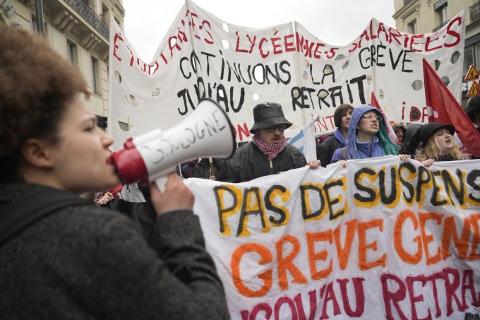 Auch am Freitag streikten in Frankreich wieder Millionen Personen. France Pension Ruling