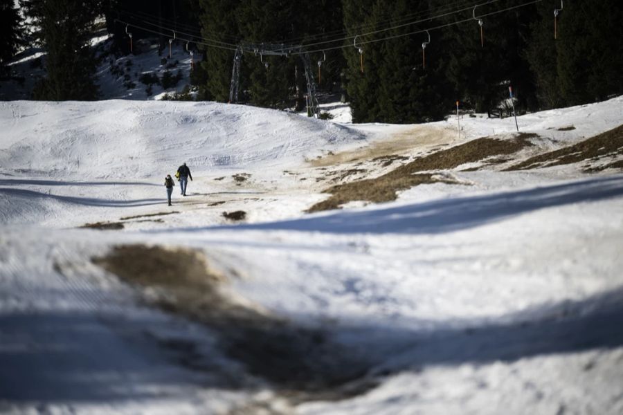 Blick ins Skigebiet Brambrüesch, aufgenommen am Donnerstag, 16. Februar 2023, in Chur.