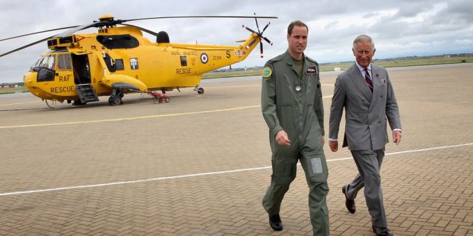 Prinz William flog für die Armee Heli. Allerdings nicht in einem Einsatz. William Charles Prinz Harry