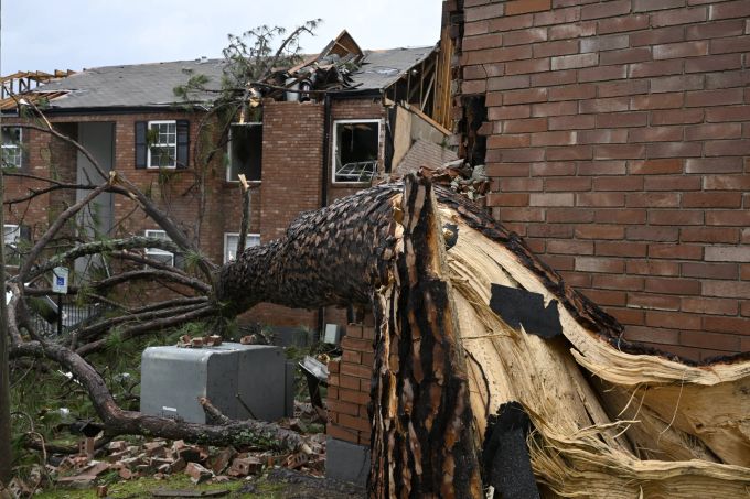 Zerstörung nach dem Tornado in Little Rock. (Stephen Swofford/Arkansas Democrat-Gazette via AP) Severe Weather Arkansas