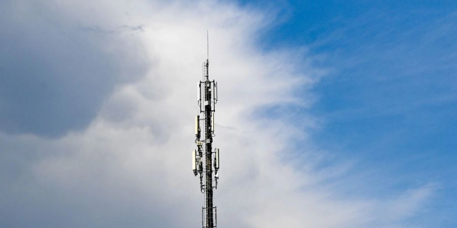 Ausbaupflicht: Haben die Netzbetreiber Deutsche Telekom, Vodafone und Telefónica (O2) alle Zusagen eingehalten?