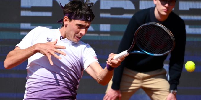 Marc-Andrea Hüsler muss sich Dominic Thiem geschlagen geben. Marc-Andrea Hüsler