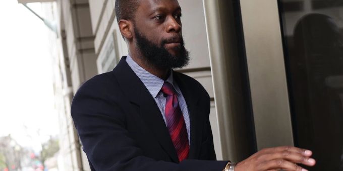 Pras Michel auf dem Weg ins Gericht in Washington. pras michel